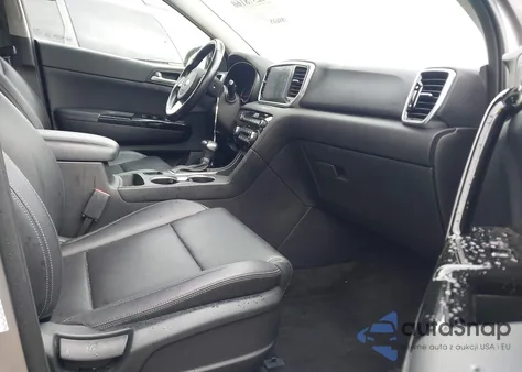 2020 Kia Sportage Ex z USA, uszkodzony, nr VIN KNDPNCAC8L7754849